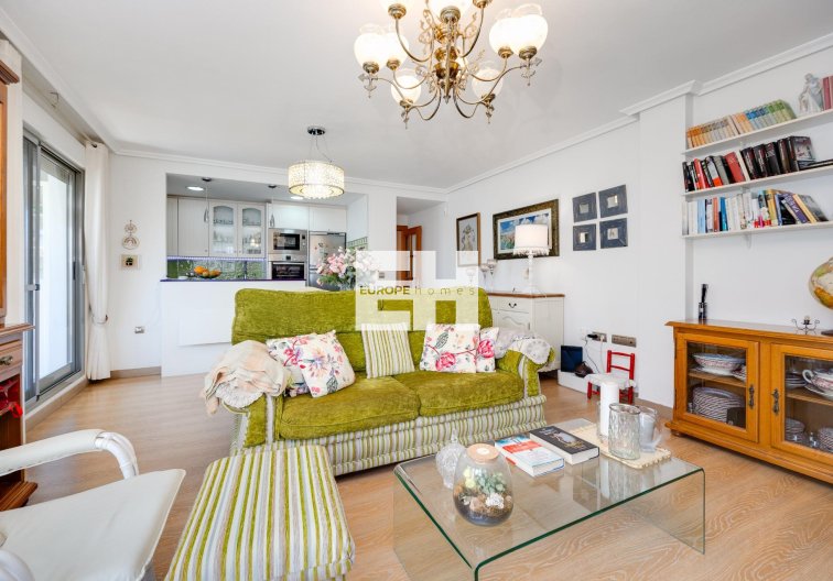 Segunda mano - Atico - Torrevieja - Centro