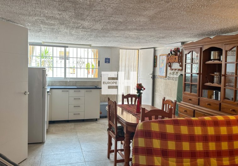 Resale - town house - Torrevieja - Costa Blanca