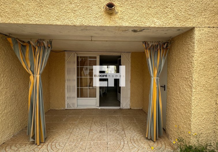 Resale - town house - Torrevieja - Costa Blanca