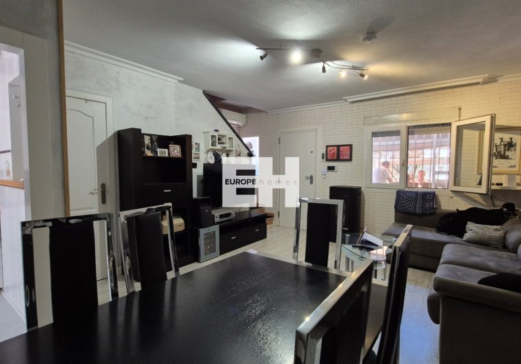 Resale - town house - Torrevieja - Costa Blanca