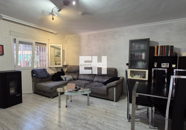 Resale - town house - Torrevieja - Costa Blanca