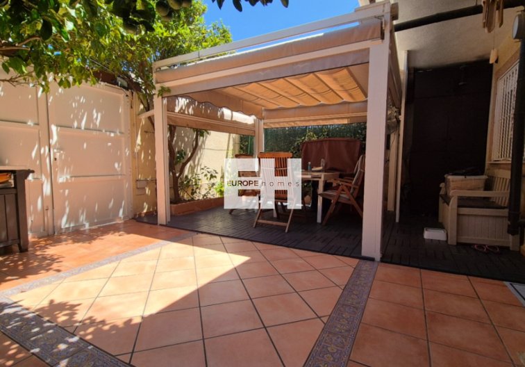 Resale - town house - Torrevieja - Costa Blanca