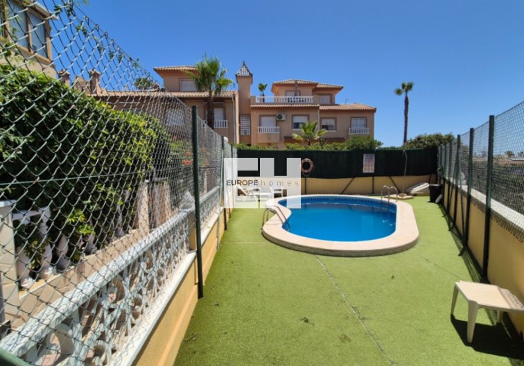 Resale - town house - Torrevieja - Costa Blanca