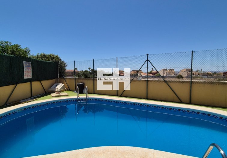 Resale - town house - Torrevieja - Costa Blanca