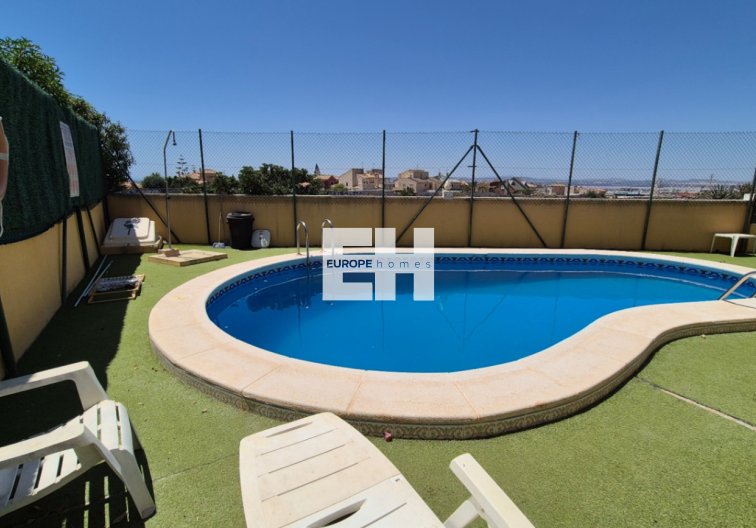 Resale - town house - Torrevieja - Costa Blanca
