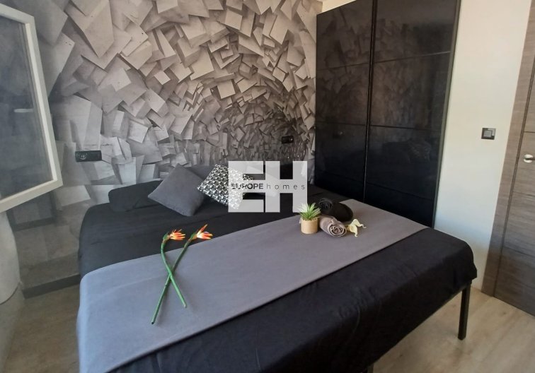 Resale - Apartment - Torre de la Horadada - Costa Blanca