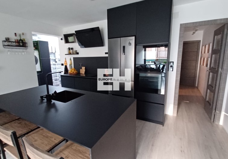 Resale - Apartment - Torre de la Horadada - Costa Blanca