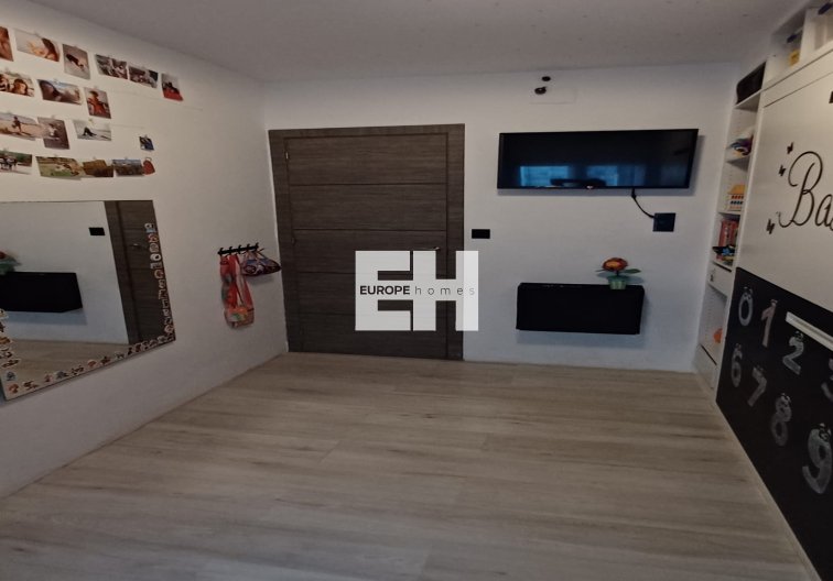 Resale - Apartment - Torre de la Horadada - Costa Blanca