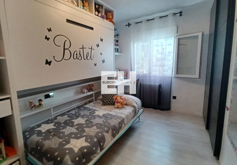 Resale - Apartment - Torre de la Horadada - Costa Blanca