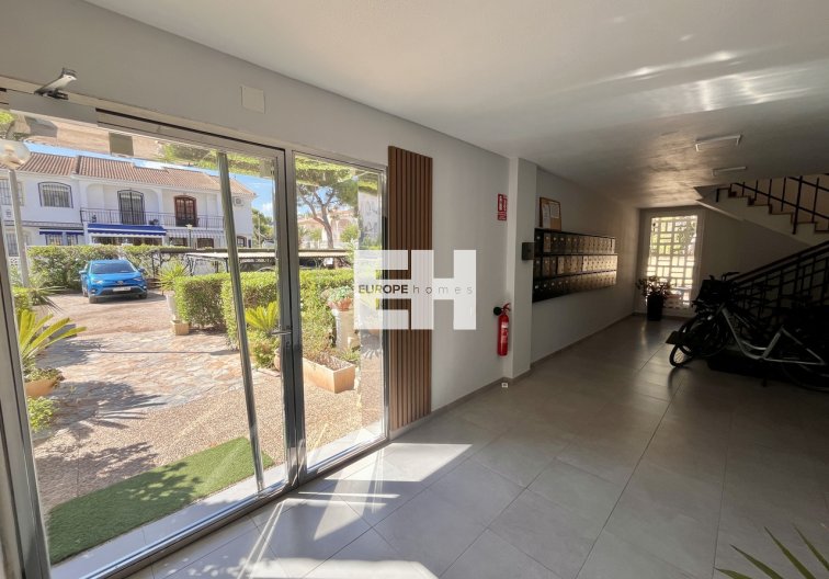 Resale - Apartment - La Zenia - Costa Blanca