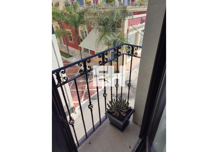 Segunda mano - Apartamento  - Orihuela - Zona Centro