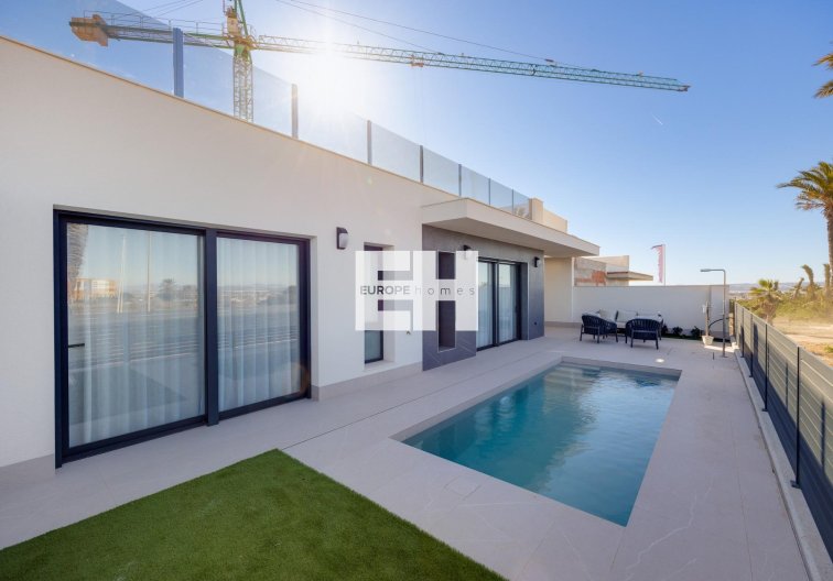 Obra Nueva - villa - Torrevieja - Sector 25