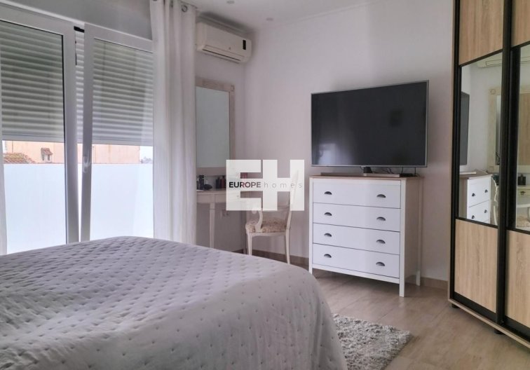 Segunda mano - Duplex - Torrevieja - La Siesta - El Salado -  Torreta