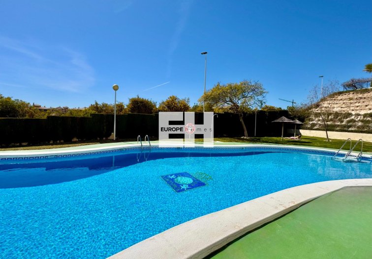 Segunda mano - Apartamento  - Orihuela Costa - Villamartín-las Filipinas