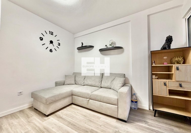 Segunda mano - Apartamento  - Torrevieja - La Mata Pueblo