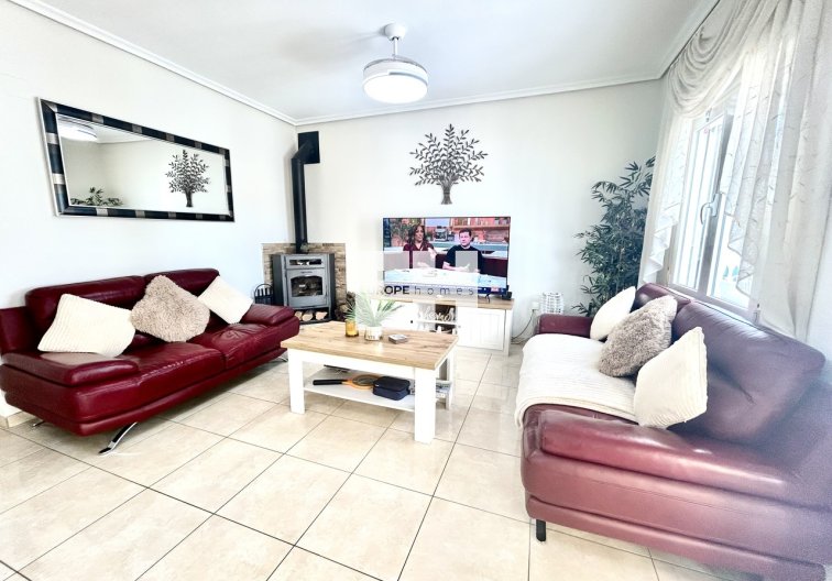 Resale - villa - Villamartin - Costa Blanca