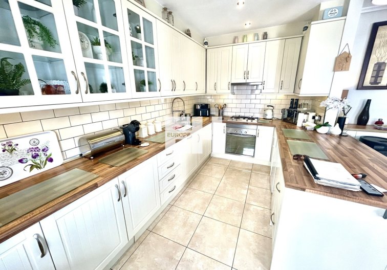 Resale - villa - Villamartin - Costa Blanca