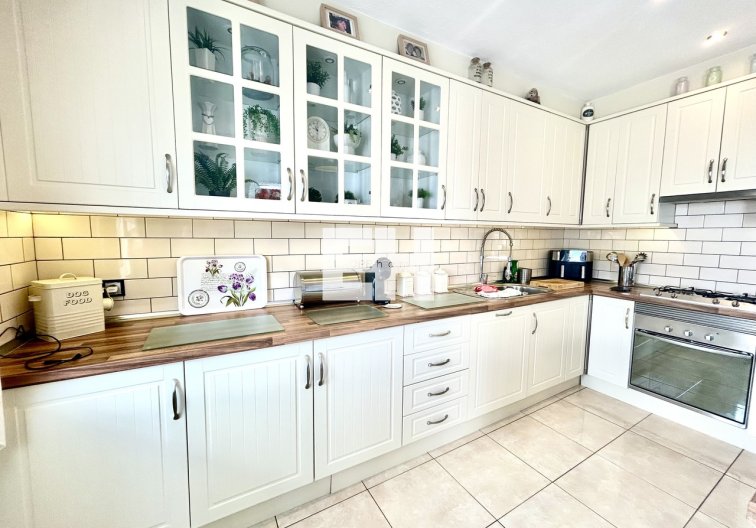 Resale - villa - Villamartin - Costa Blanca