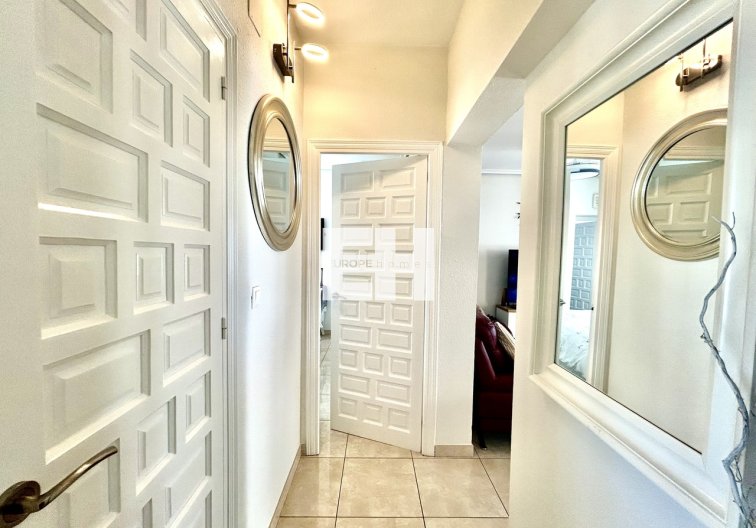 Resale - villa - Villamartin - Costa Blanca