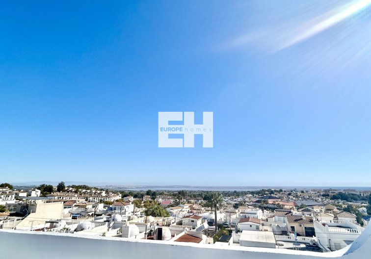 Resale - villa - Villamartin - Costa Blanca