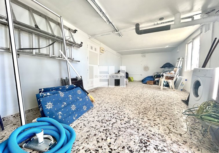 Resale - villa - Villamartin - Costa Blanca