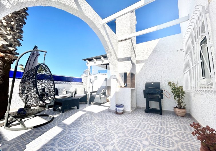 Resale - villa - Villamartin - Costa Blanca