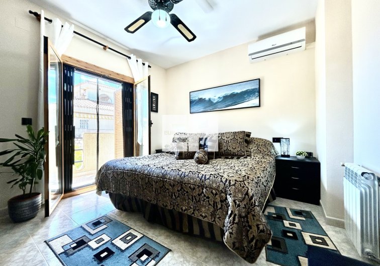 Resale - town house - Playa Flamenca - Costa Blanca