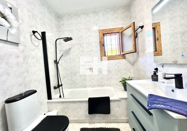 Resale - town house - Playa Flamenca - Costa Blanca