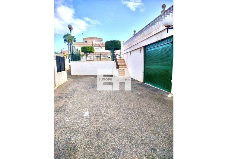 Resale - town house - Playa Flamenca - Costa Blanca