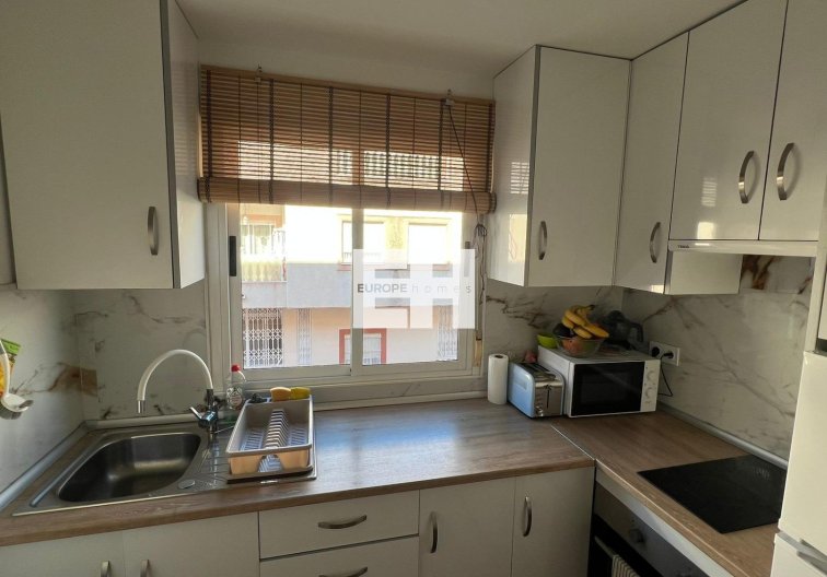Herverkoop - Appartement - Torrevieja - Centro