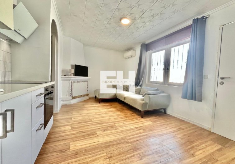 Resale - Bungalow - Torrevieja - La Siesta - El Salado - Torreta