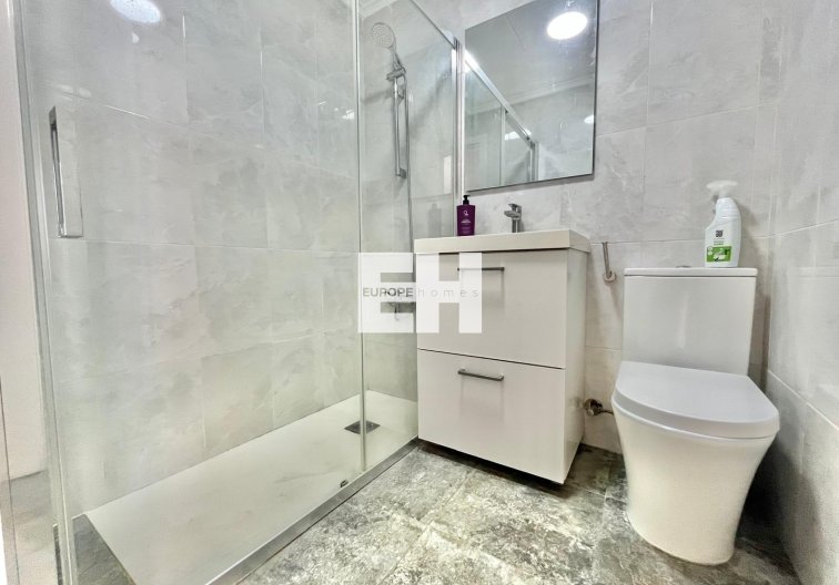 Resale - Bungalow - Torrevieja - La Siesta - El Salado - Torreta