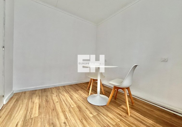 Resale - Bungalow - Torrevieja - La Siesta - El Salado - Torreta