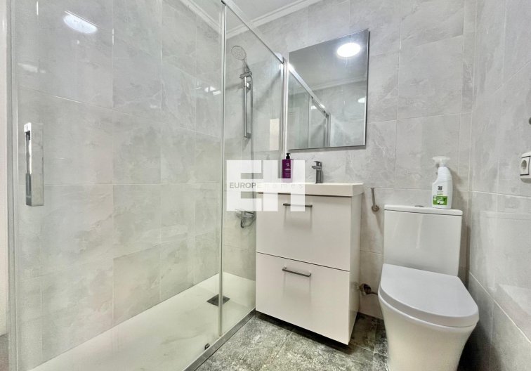 Resale - Bungalow - Torrevieja - La Siesta - El Salado - Torreta