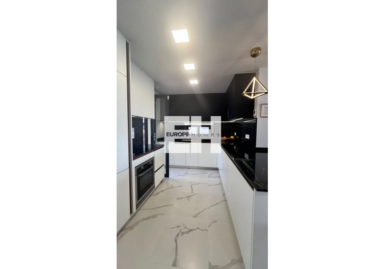 Segunda mano - Apartamento  - San Miguel de Salinas - Bellavista