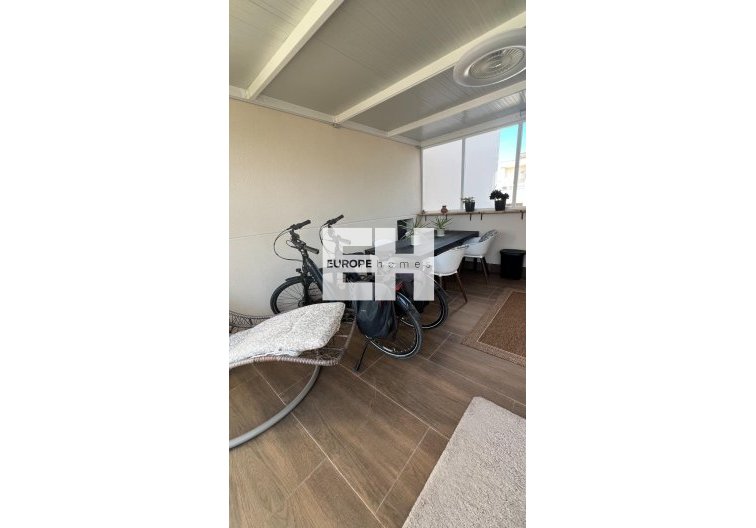 Segunda mano - Apartamento  - San Miguel de Salinas - Bellavista