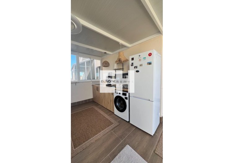 Segunda mano - Apartamento  - San Miguel de Salinas - Bellavista