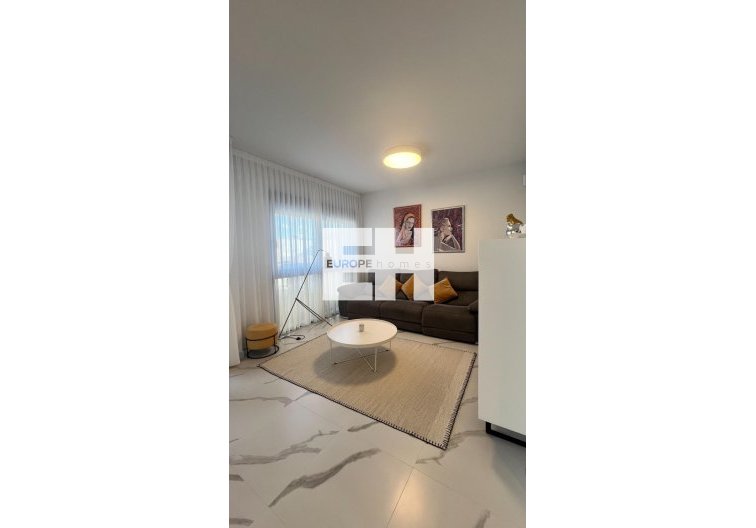 Segunda mano - Apartamento  - San Miguel de Salinas - Bellavista