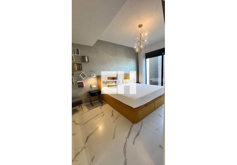 Segunda mano - Apartamento  - San Miguel de Salinas - Bellavista