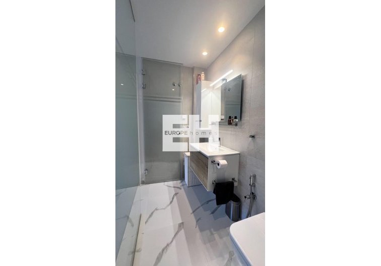 Segunda mano - Apartamento  - San Miguel de Salinas - Bellavista