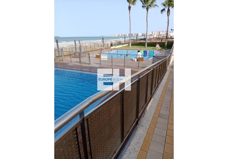 Resale - Apartment - La Manga del Mar Menor - Costa Calida