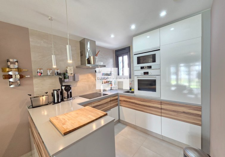 Resale - Apartment - Orihuela Costa - Costa Blanca