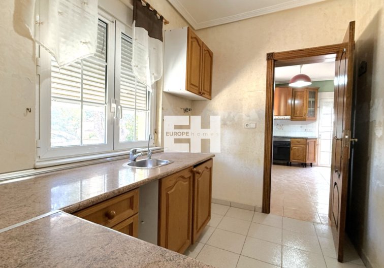 Resale - villa - Pilar de la Horadada - Costa Blanca