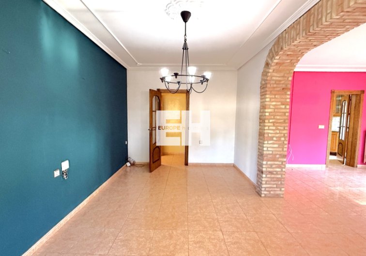 Resale - villa - Pilar de la Horadada - Costa Blanca