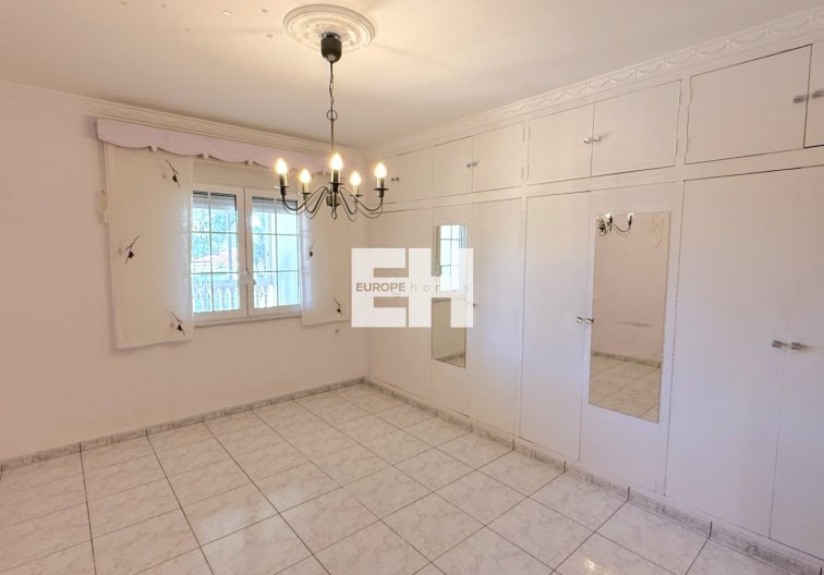 Resale - villa - Pilar de la Horadada - Costa Blanca