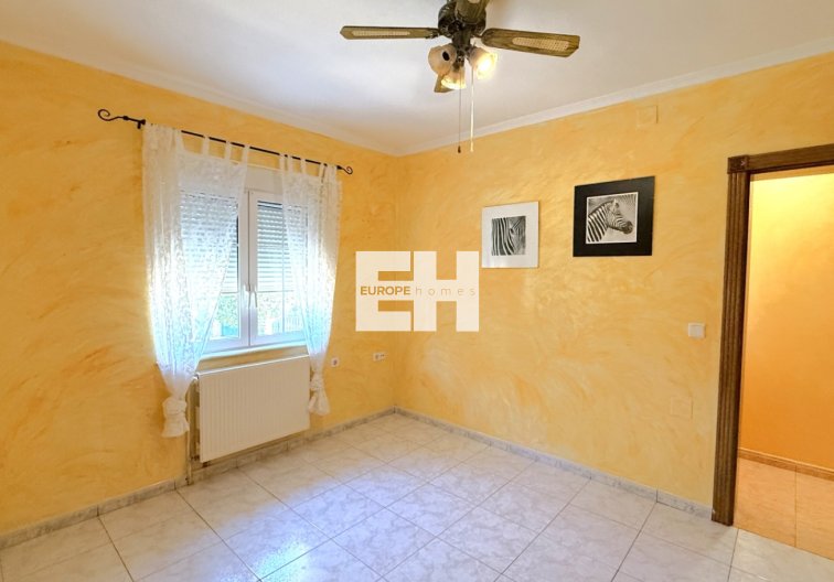 Resale - villa - Pilar de la Horadada - Costa Blanca