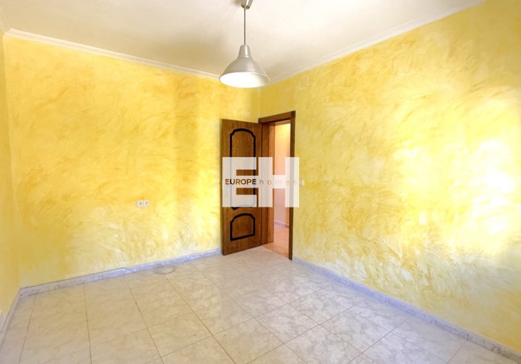 Resale - villa - Pilar de la Horadada - Costa Blanca