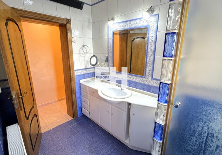 Resale - villa - Pilar de la Horadada - Costa Blanca