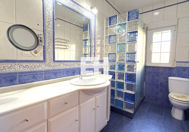 Resale - villa - Pilar de la Horadada - Costa Blanca