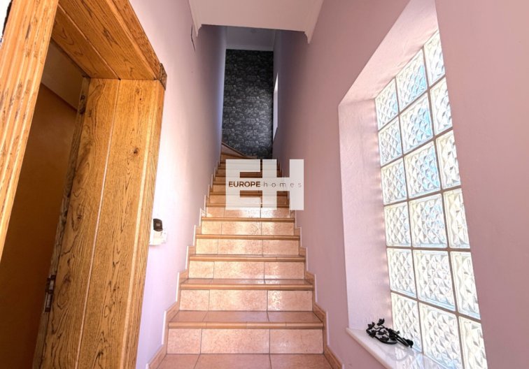 Resale - villa - Pilar de la Horadada - Costa Blanca